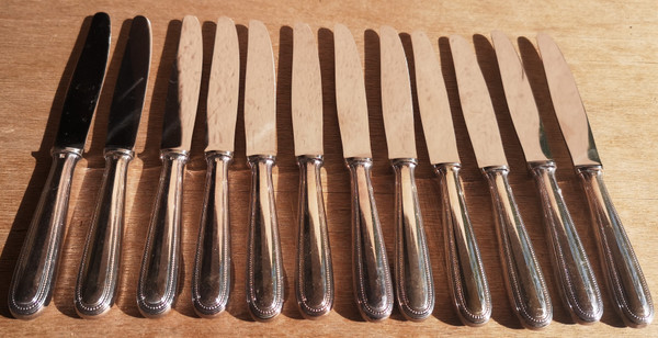 12 silver-plated dessert knives Perles orfèvrerie Christofle model