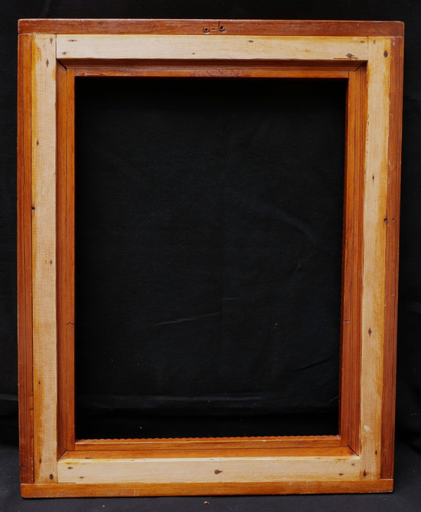 Patriotic frame in carved pitchpin