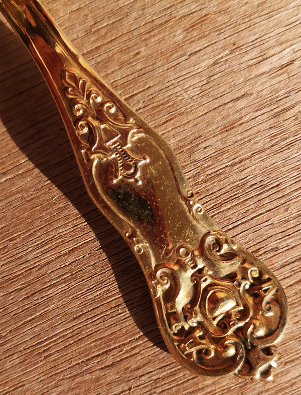Napoleon III silver-gilt box: 12 spoons +1 pair of tongs + tea strainer + spoon Guillot 19th century goldsmiths