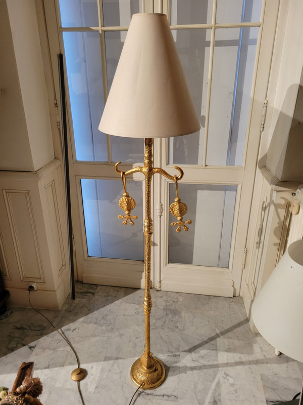 Lampadaire en métal doré signé Nicolas de Waël pour Fondica.