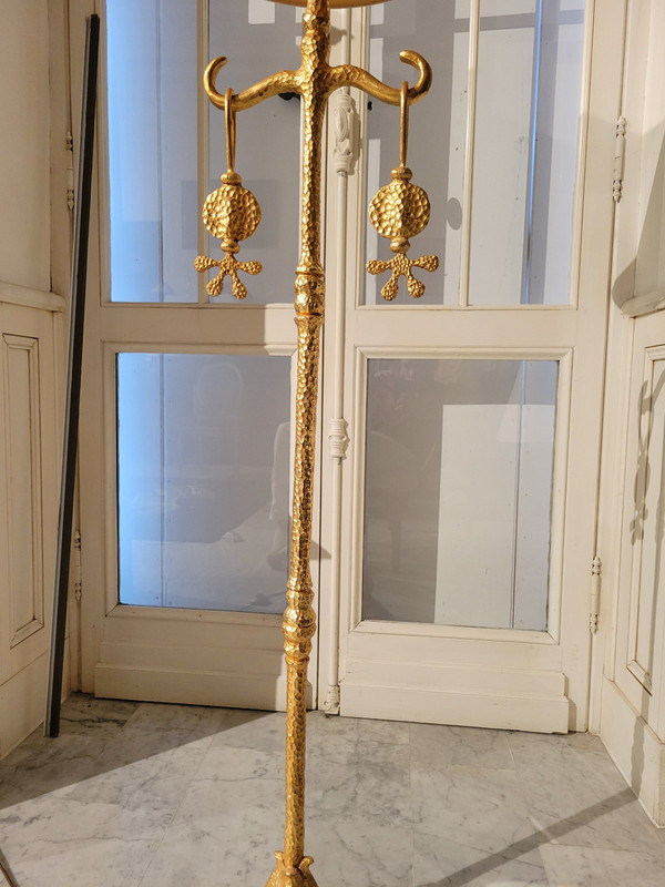 Lampadaire en métal doré signé Nicolas de Waël pour Fondica.