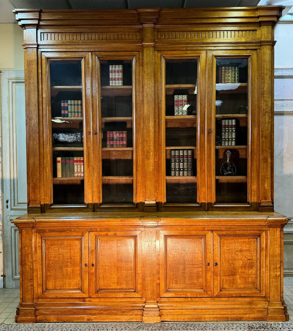 Grande libreria in rovere biondo del XIX secolo