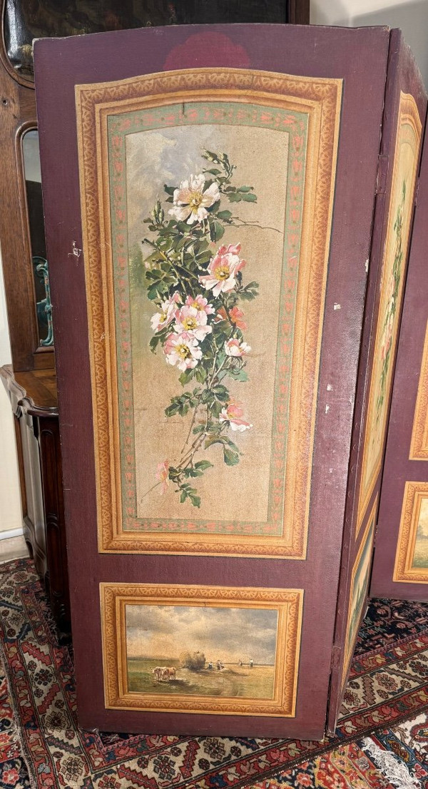 Large folding screen
