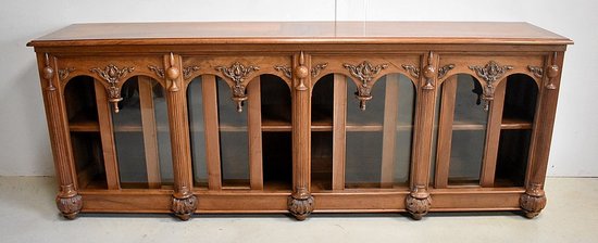 Long Meuble de Présentation, en Noyer, goût Renaissance - 2ème partie du XIXe