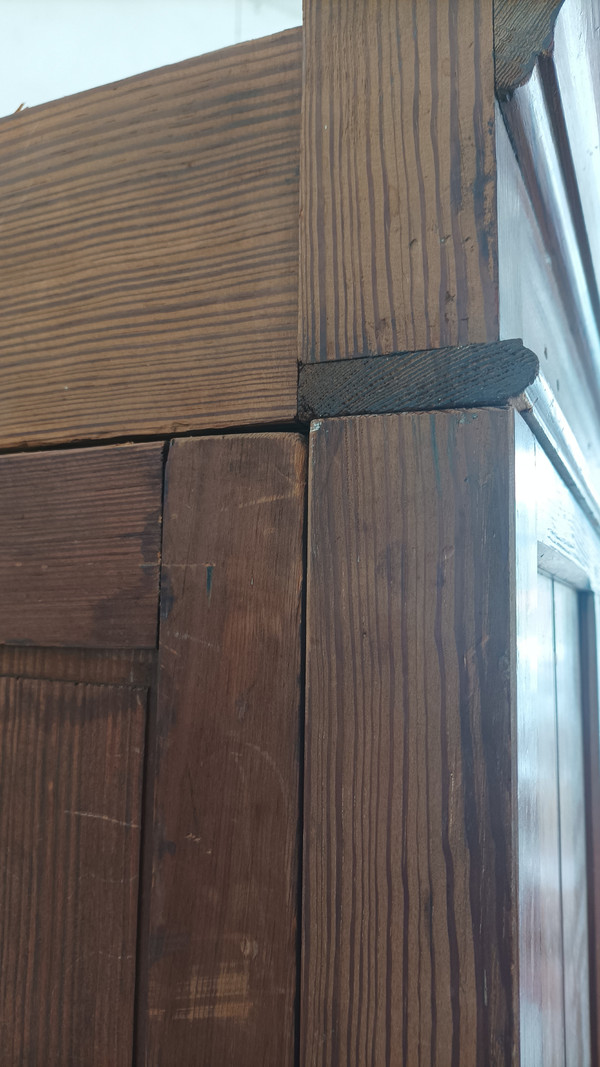 Großer Pariser Schrank aus Kiefernholz