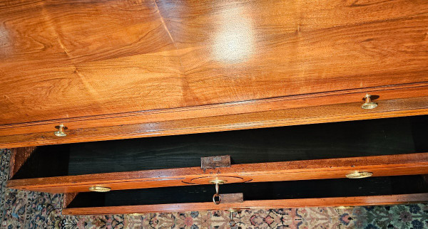 Bureau à Cylindre En Noyer Blond  Louis XVI