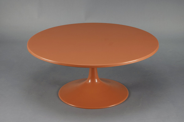 Ensemble de salon des années 1970 : chaises tulipes et table basse