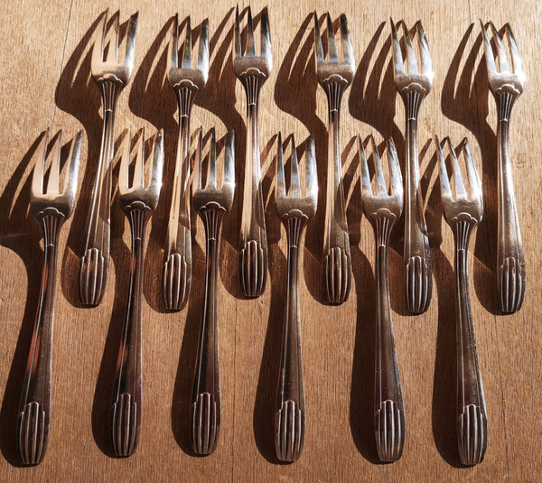 Ecrin à dessert : 12 fourchettes à gâteaux + pelle à tarte assortie SFAM année 50