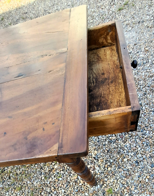 table de ferme ou pour cuisine en noyer blond massif fin 19ème
