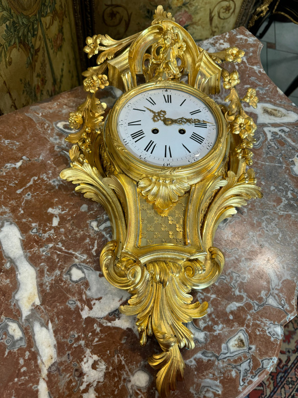 GILDED BRONZE WALL LAMP IN THE LOUIS XV STYLE