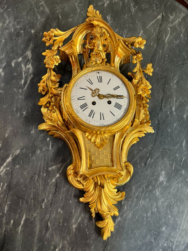 GILDED BRONZE WALL LAMP IN THE LOUIS XV STYLE