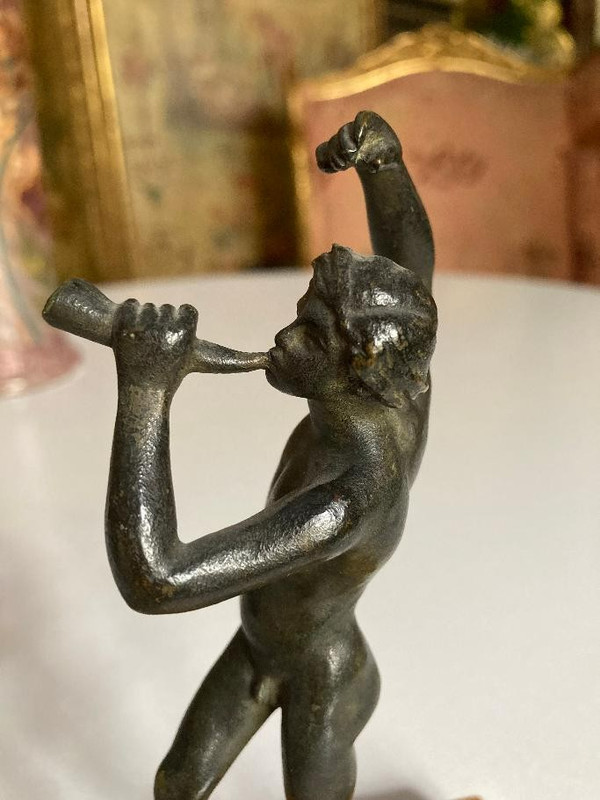 PAIR OF ANTIQUE BRONZE FIGURES