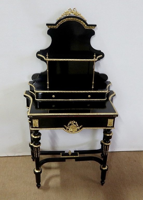  Petit Bureau de Dame en Poirier noirci, époque Napoléon III – Milieu XIXe 