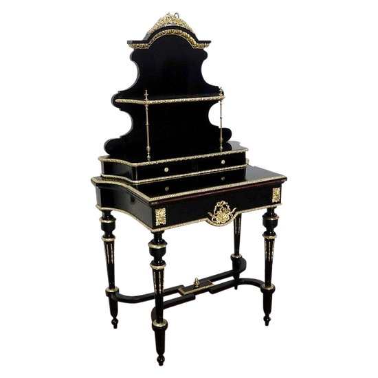  Petit Bureau de Dame en Poirier noirci, époque Napoléon III – Milieu XIXe 