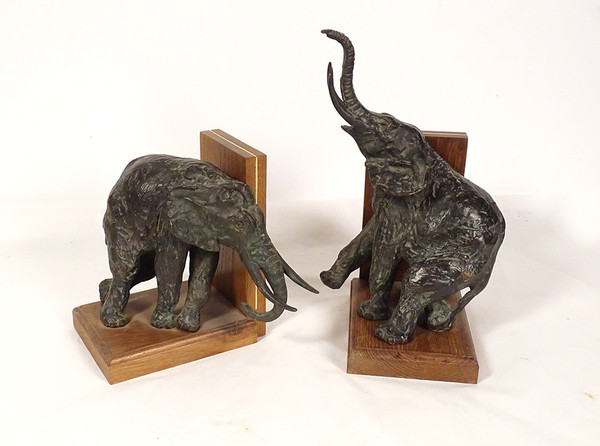 Pair of bookends Elephant sculptures Ary Bitter Bronze Art Deco 20th century