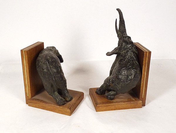 Pair of bookends Elephant sculptures Ary Bitter Bronze Art Deco 20th century