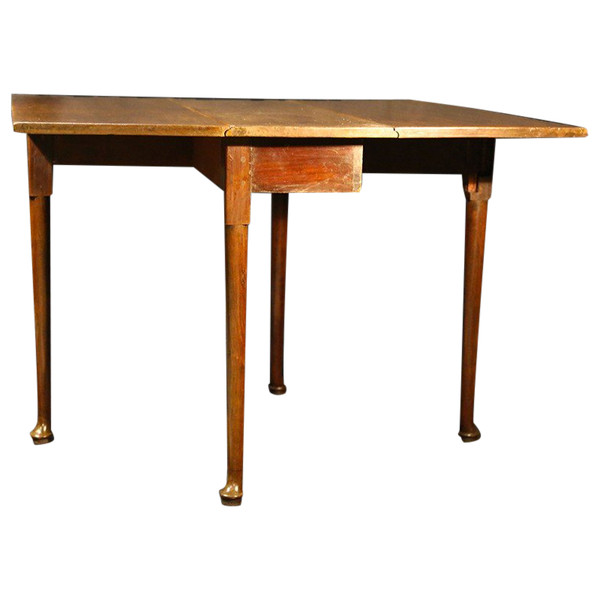 Mahogany folding table  Late 18th century early 19th century  Transition style 