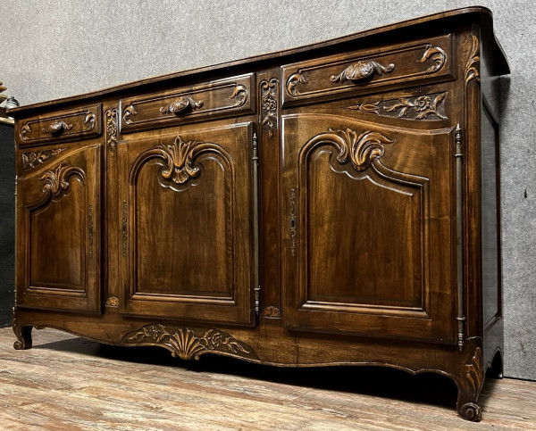 enfilade Provençale de style Louis XV en noyer époque XXeme siècle