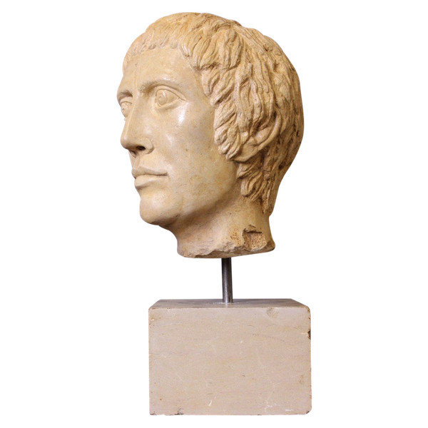 Testa romana o greca in pietra scolpita