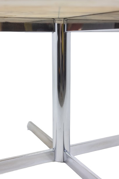 Florence Knoll for Knoll. Table in marble and chromed metal. Circa 1960. LS58341208U