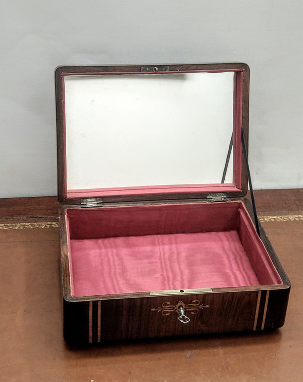 Inlaid box