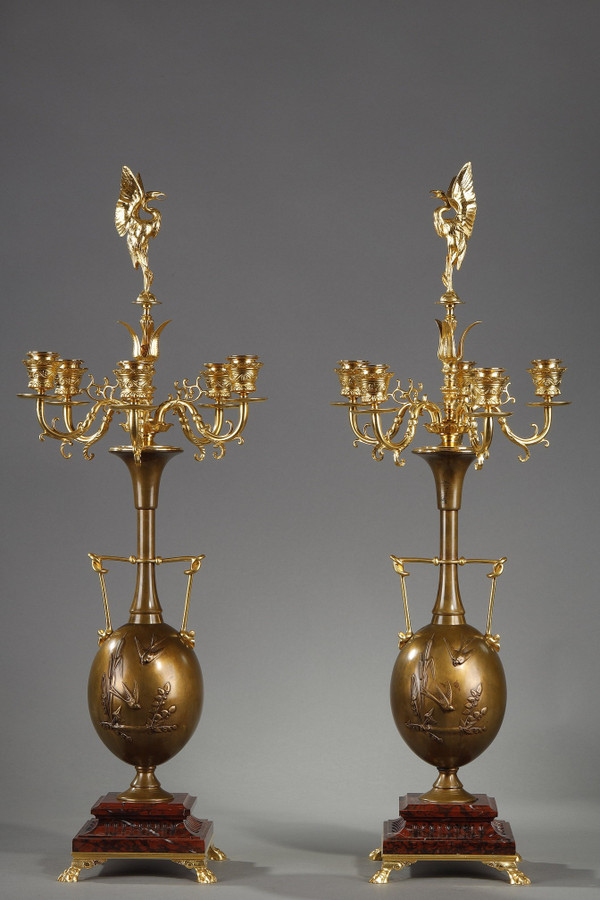 PAIR OF CANDELABRAS IN GILDED BRONZE