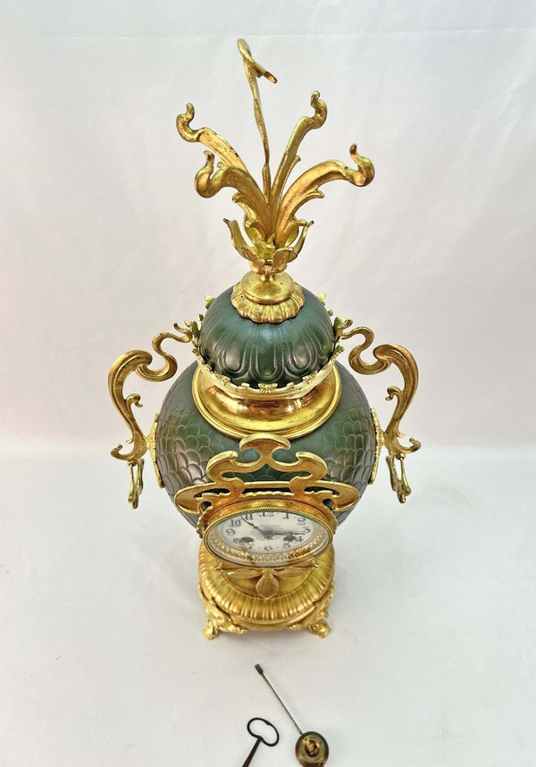 Large Art Nouveau gilt bronze "vase" clock 66 cm