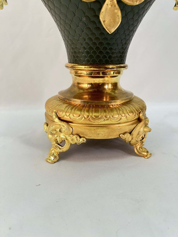 Large Art Nouveau gilt bronze "vase" clock 66 cm