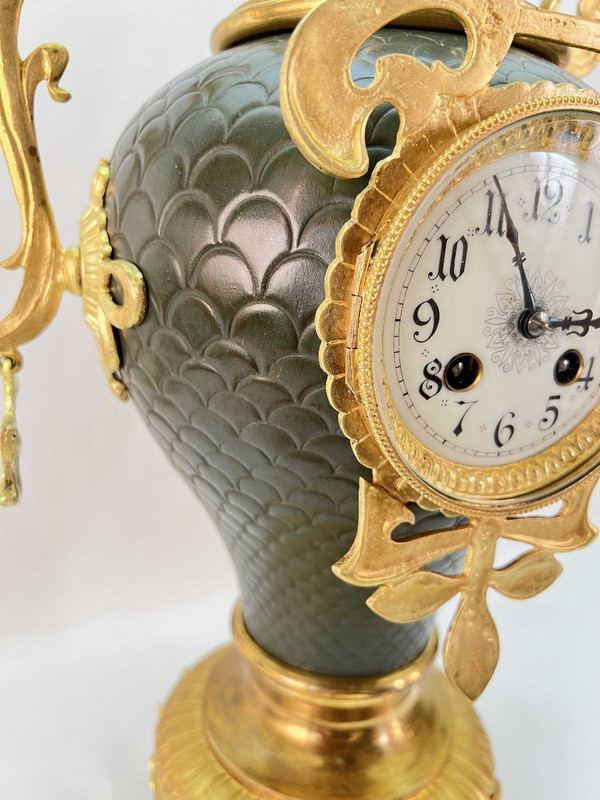 Large Art Nouveau gilt bronze "vase" clock 66 cm
