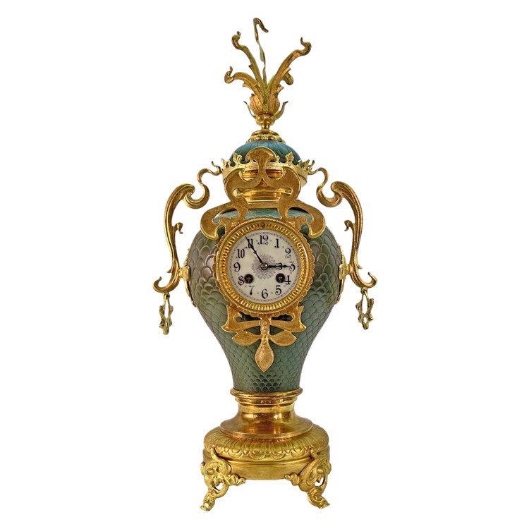 Large Art Nouveau gilt bronze "vase" clock 66 cm