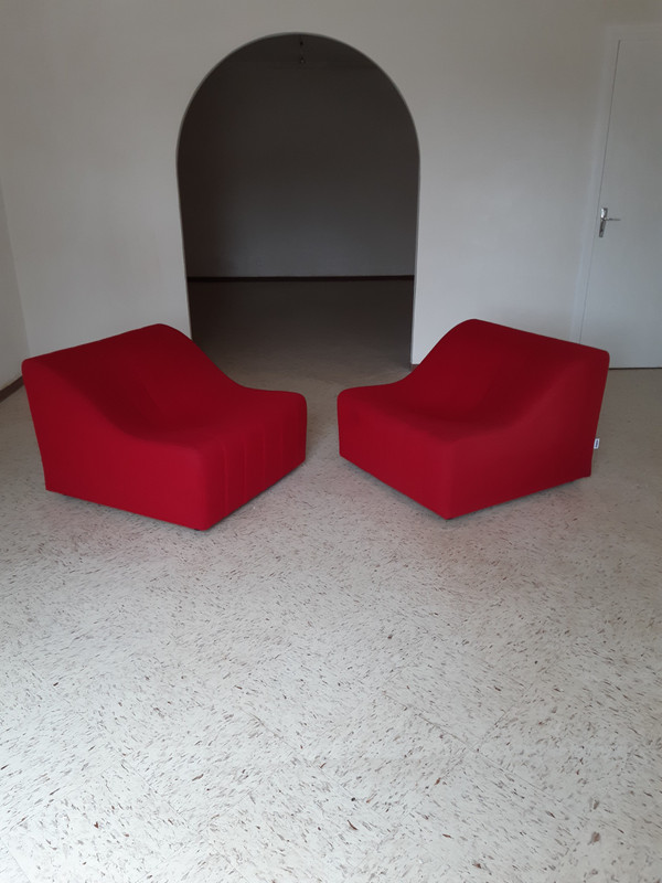 Pair of Chromatic model low chairs by Kwok Hoi Chan, for Steiner in unique pieces
