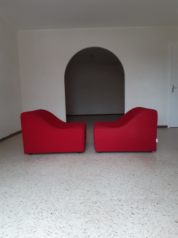 Pair of Chromatic model low chairs by Kwok Hoi Chan, for Steiner in unique pieces