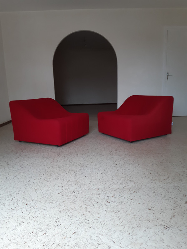 Pair of Chromatic model low chairs by Kwok Hoi Chan, for Steiner in unique pieces