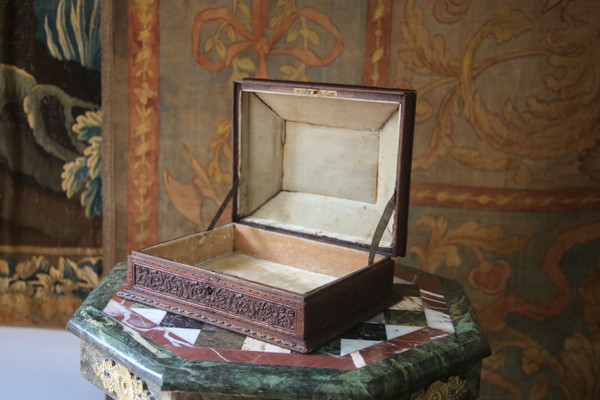 Armorial box in the style of Bagard, 18th century