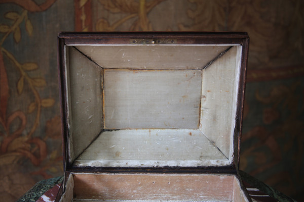 Armorial box in the style of Bagard, 18th century