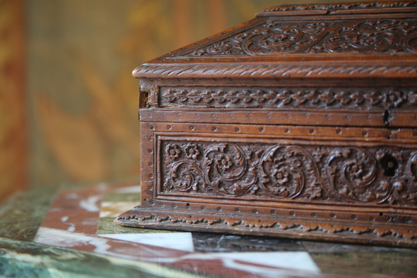 Armorial box in the style of Bagard, 18th century