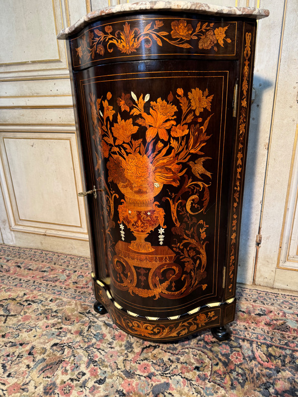 Encoignure 19 eme en marqueterie époque Napoléon 3