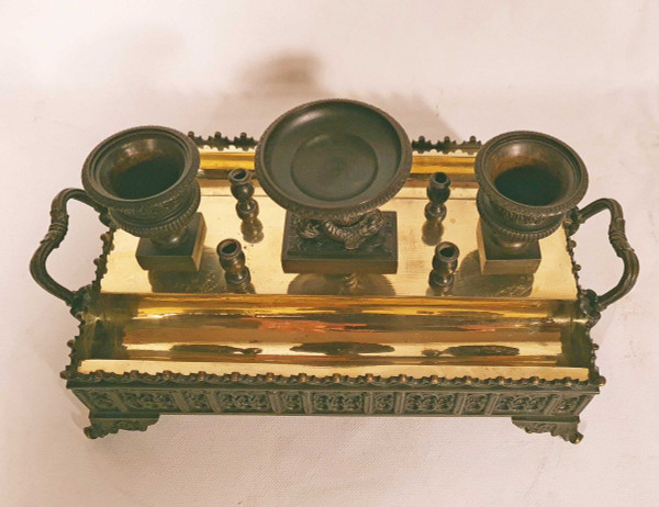 Important Writing Case Inkwell with Dolphins" In Bronze Restoration Period