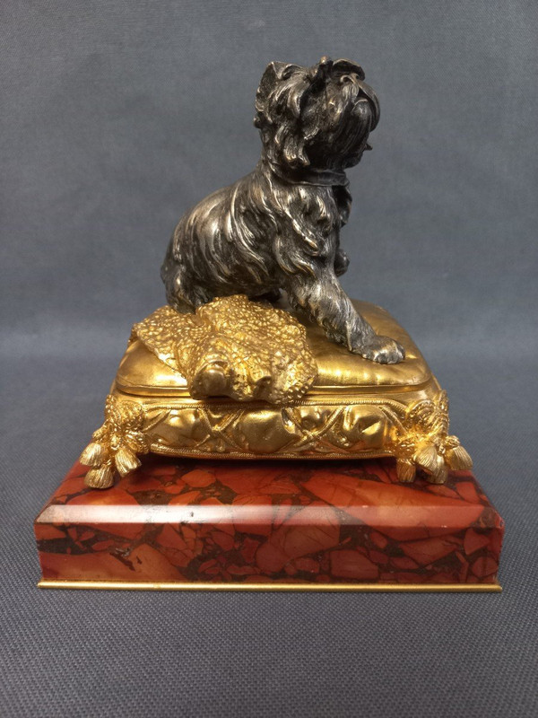 P Lecourtier Schmuckkästchen aus Silberbronze und vergoldeter Bronze