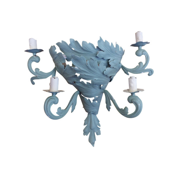 Cornet-shaped wall light in wrought iron with patinated foliage, 1930s period