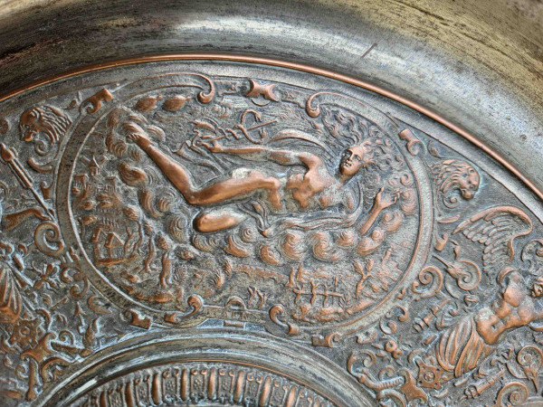 Briot François (1550-1616) tray, original in the Louvre