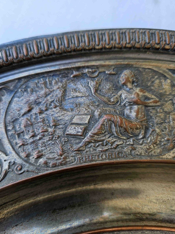 Briot François (1550-1616) tray, original in the Louvre