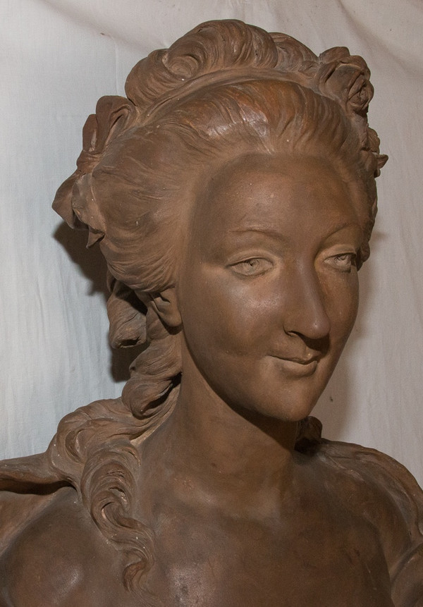 Busto in terracotta di Maria Antonietta B Feinberg, fine del XIX secolo