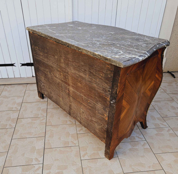 Commode Galbée Toutes Faces ép. Louis XV XVIIIème