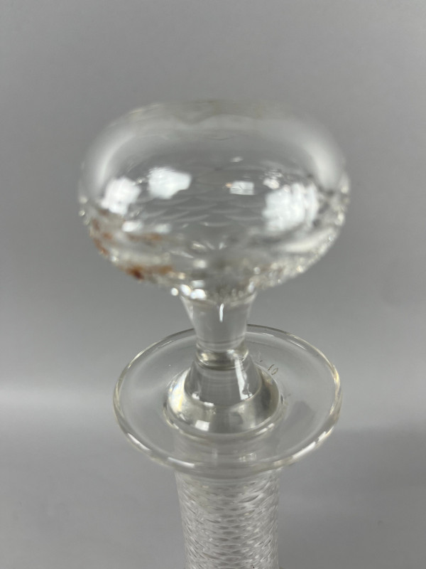 Crystal carafe with fish scale decoration