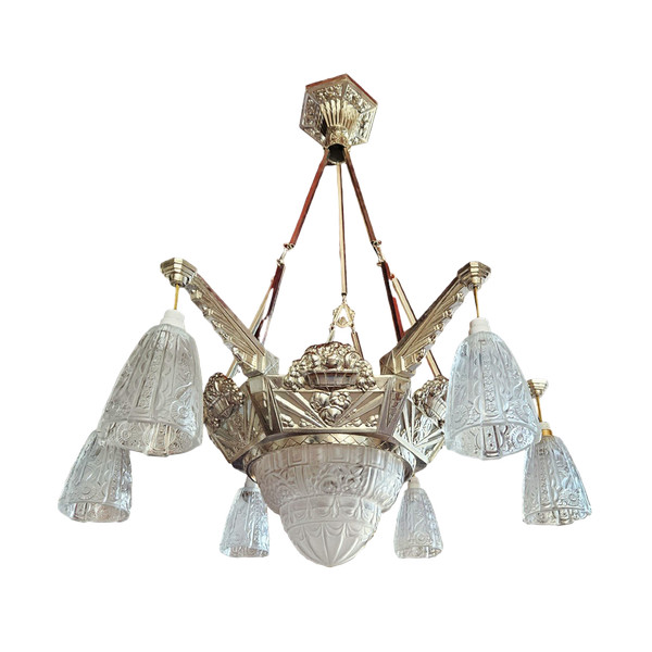 Lampadario Art Déco di grandi dimensioni a 7 luci in metallo cromato e vetro satinato