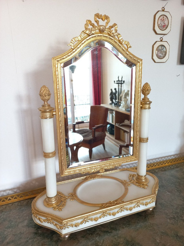 Louis XVI Psyche In Gilt Bronze And Carrara Marble Late 19th Century