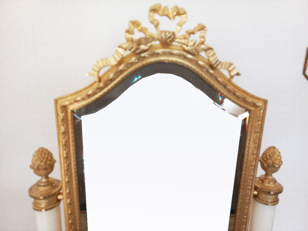 Louis XVI Psyche In Gilt Bronze And Carrara Marble Late 19th Century