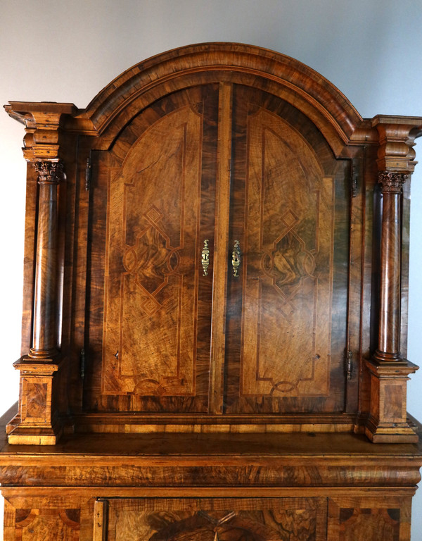 Buffet due corpi fine 17 inizio 18