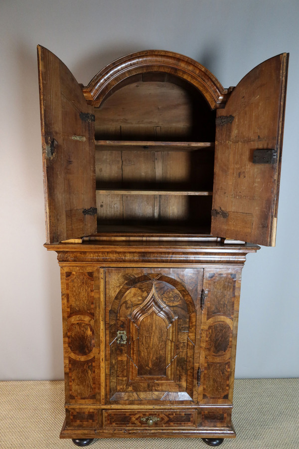 Buffet due corpi fine 17 inizio 18